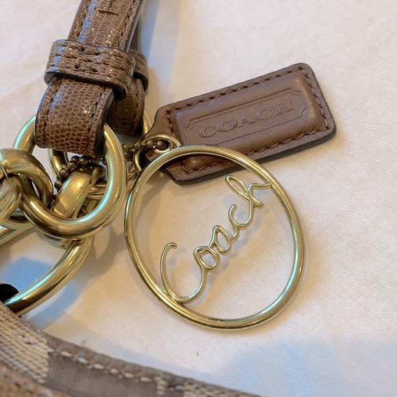 Genuine Coach Shoulder Bag - Picture 3 of 8